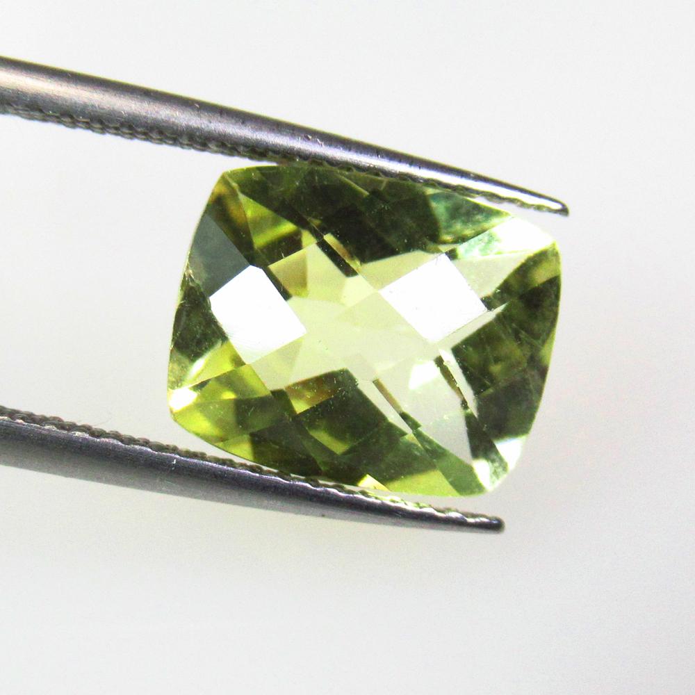 4.01 Ctw Natural Lemon Quartz Cushion Cut: No Reserve! Title: 4.01 Ctw Natural Lemon Quartz Cushion Cut Stone Clarity: VVS Gemstones: Natural Lemon Quartz Carat Weights: 4.01 Size/Dimensions: 11.10 x 9.10 x 6.50 mm Additional Information: Top 