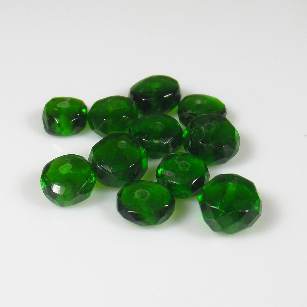 Natural Chrome Diopside Beads - 7.36 Ct: No Reserve! Title: Natural Chrome Diopside Beads - 7.36 Ct Origin: Russia Weight: 7.36 Size/Dimensions: 5.0 - 5.5 mm Additional Information: Pieces : 11 No's / Shape : Round Drilled Beads / Color : Gr