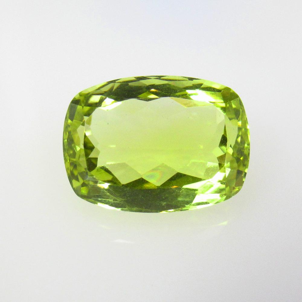 7.68 Ctw Natural Lemon Quartz Cushion Cut: No Reserve! Title: 7.68 Ctw Natural Lemon Quartz Cushion Cut Stone Clarity: VVS Gemstones: Natural Lemon Quartz Carat Weights: 7.68 Size/Dimensions: 14.60 x 10.60 x 7.00 mm Additional Information: Top