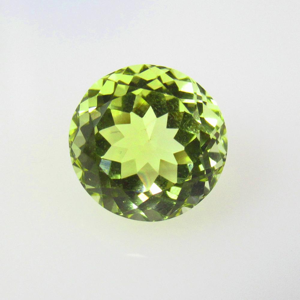 5.81 Ctw Natural Lemon Quartz Round Cut: No Reserve! Title: 5.81 Ctw Natural Lemon Quartz Round Cut Stone Clarity: VVS Gemstones: Natural Lemon Quartz Carat Weights: 5.81 Size/Dimensions: 11.80 x 11.80 x 8.30 mm Additional Information: Good 