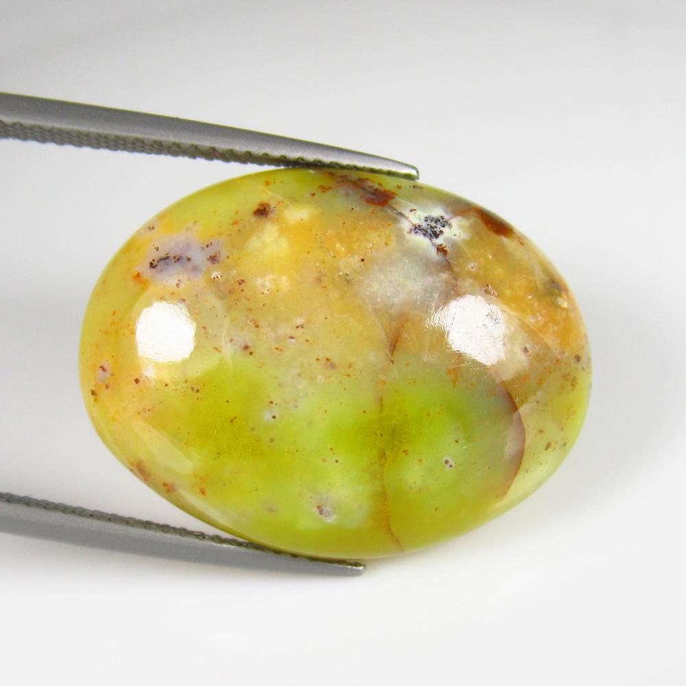 Natural Jasper Quartz - 18.23 Ct: No Reserve! Title: Natural Jasper Quartz - 18.23 Ct Origin: Brazil Weight: 18.23 Size/Dimensions: 25.0 x 20.0 x 7.0 mm Additional Information: Pieces : 1 No's / Shape : Oval Cabochon / Color : Green /