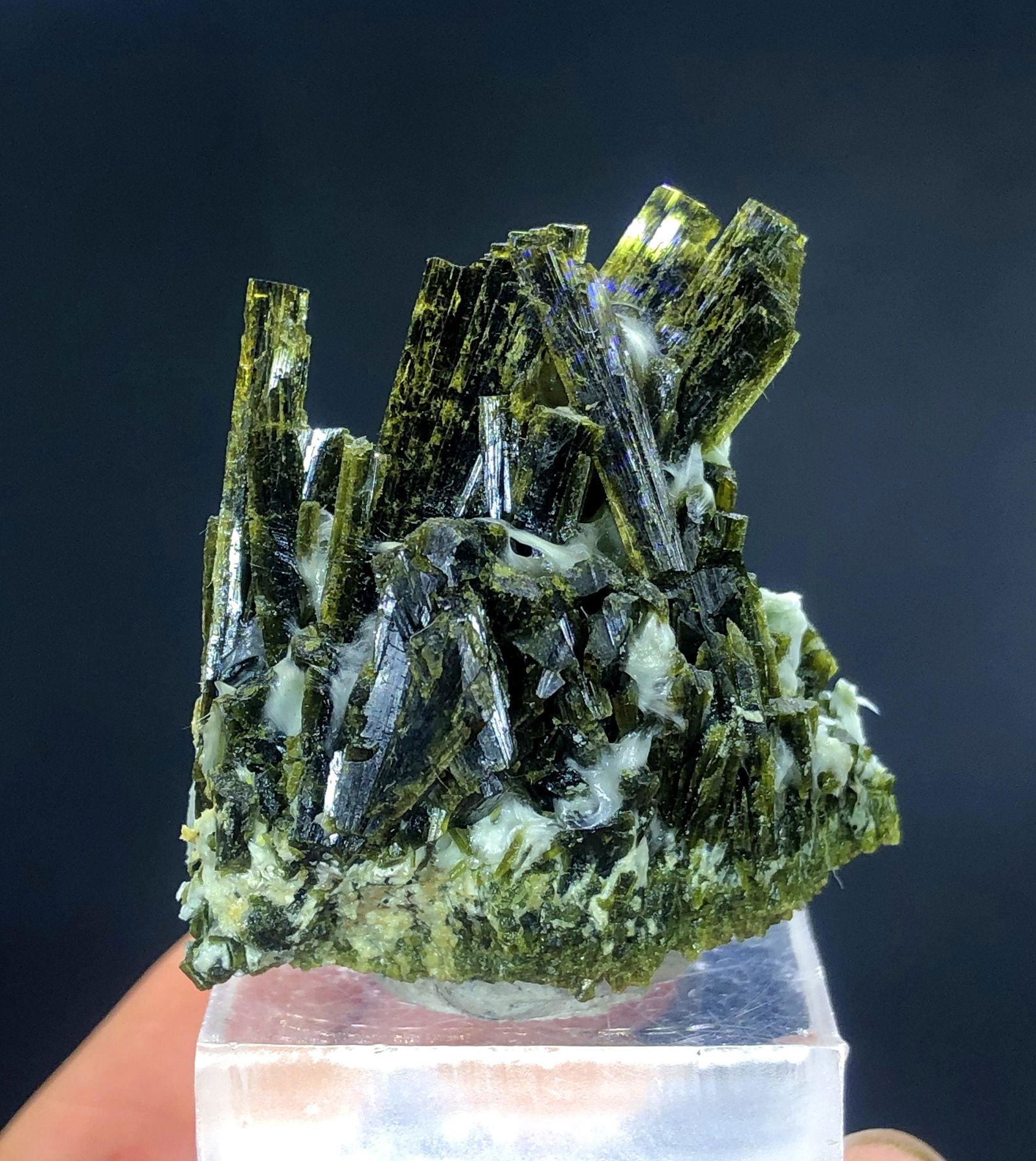 Green Epidote, Epidote Crystals, Epidote Cluster, Mineral Specimen, Raw Epidote, Epidote Specimen (1 of 7)