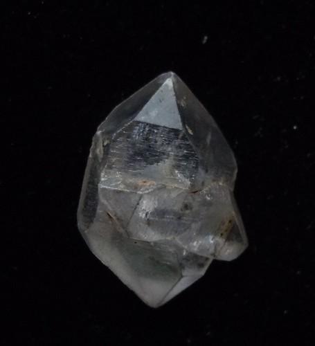 TWINNED QUARTZ CRYSTAL (1 of 6)