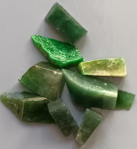 4.99 GRAM SET OF 10 DARK GREEN JADEITE JADE (1 of 4)