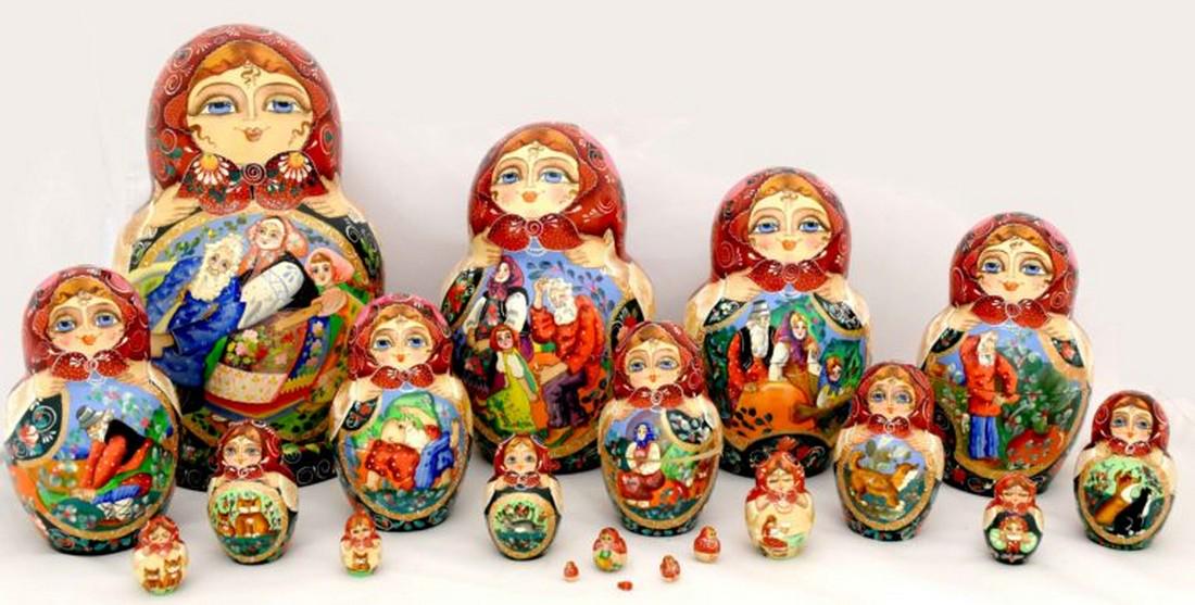 Matreshka: Large Matreshka. Traditional russian wooden nesting doll. Hand made, hand painted with artist’s signature. Sergiyev Posad, 20 pcs. "Dimensions: 17 × 26 cm" Reserve: $380.00 Shipping: Domestic: