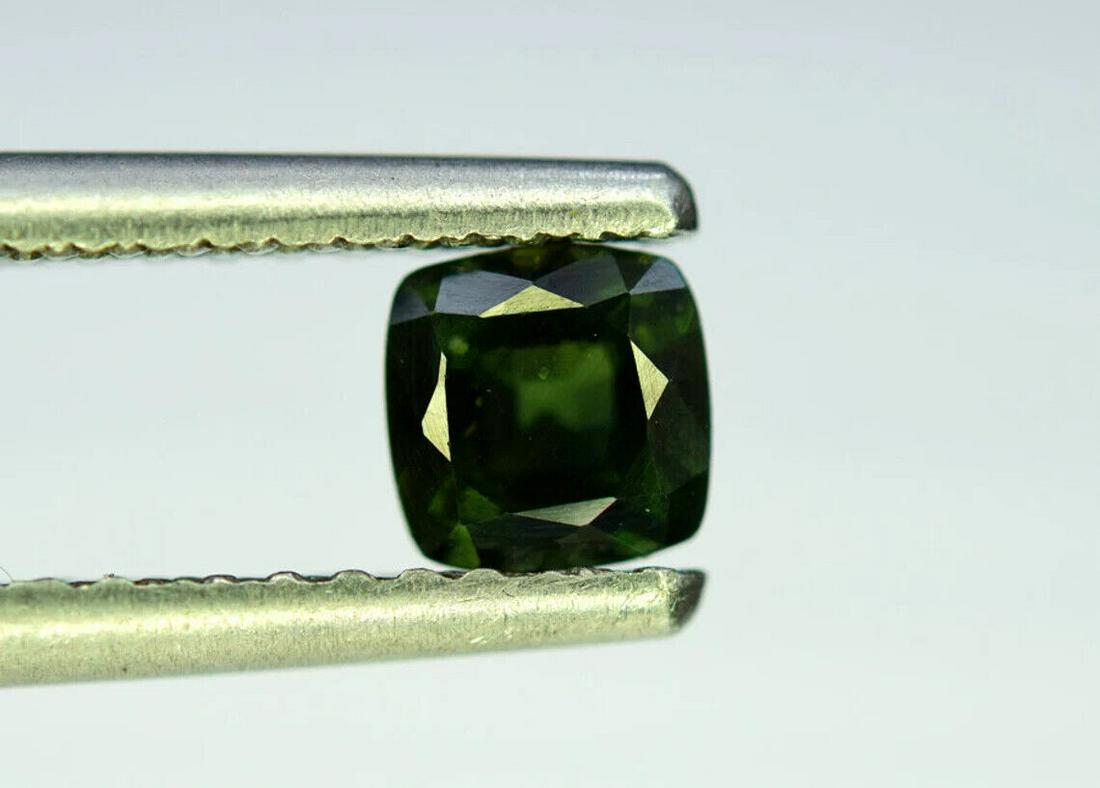 Sapphire, 0.90 Carats Very Amazing Natural Parti Sapphire Gemstone (1 of 4)