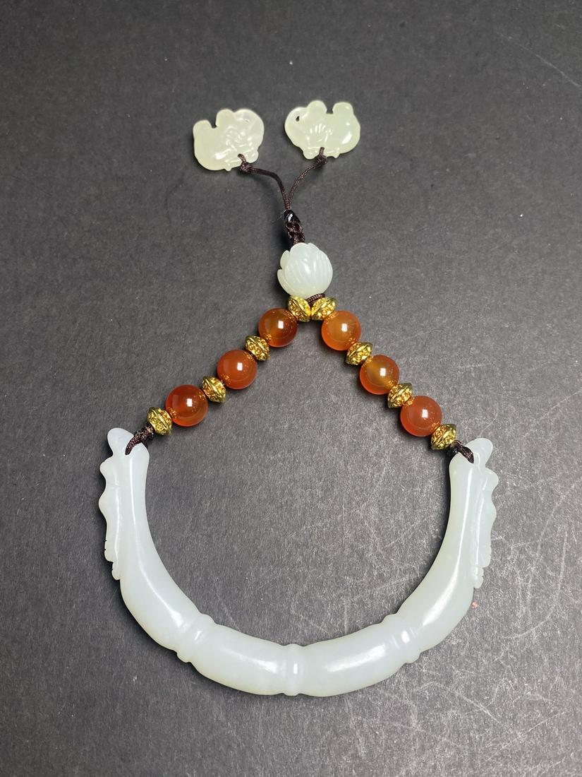 Beautiful Chinese Hetian Jade Dragon & Agate Bracelet (1 of 9)
