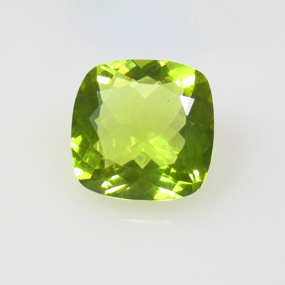9.34 Ctw Natural Lemon Quartz Cushion Cut: No Reserve! Title: 9.34 Ctw Natural Lemon Quartz Cushion Cut Stone Clarity: VVS Gemstones: Natural Lemon Quartz Carat Weights: 9.34 Size/Dimensions: 14.00 x 14.00 x 7.80 mm Additional Information: Goo