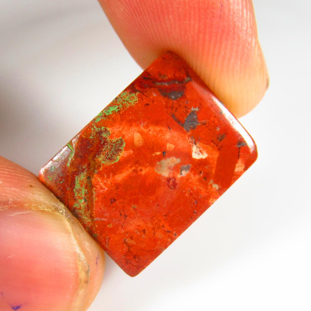 Natural Jasper Quartz - 17.94 Ct: No Reserve! Title: Natural Jasper Quartz - 17.94 Ct Origin: Brazil Weight: 17.94 Size/Dimensions: 19.2 x 15.0 x 5.0 mm Additional Information: Pieces : 1 No's / Shape : Octagon Cabochon / Color : Brow