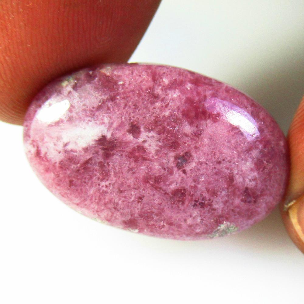 18.26 Ctw Natural Jasper Quartz Oval Cab: No Reserve! Title: 18.26 Ctw Natural Jasper Quartz Oval Cab Stone Clarity: Opaque Gemstones: NaturalJasper Quartz Carat Weights: 18.26 Size/Dimensions: 26.00 x 16.60 x 5.00 mm Additional Information: