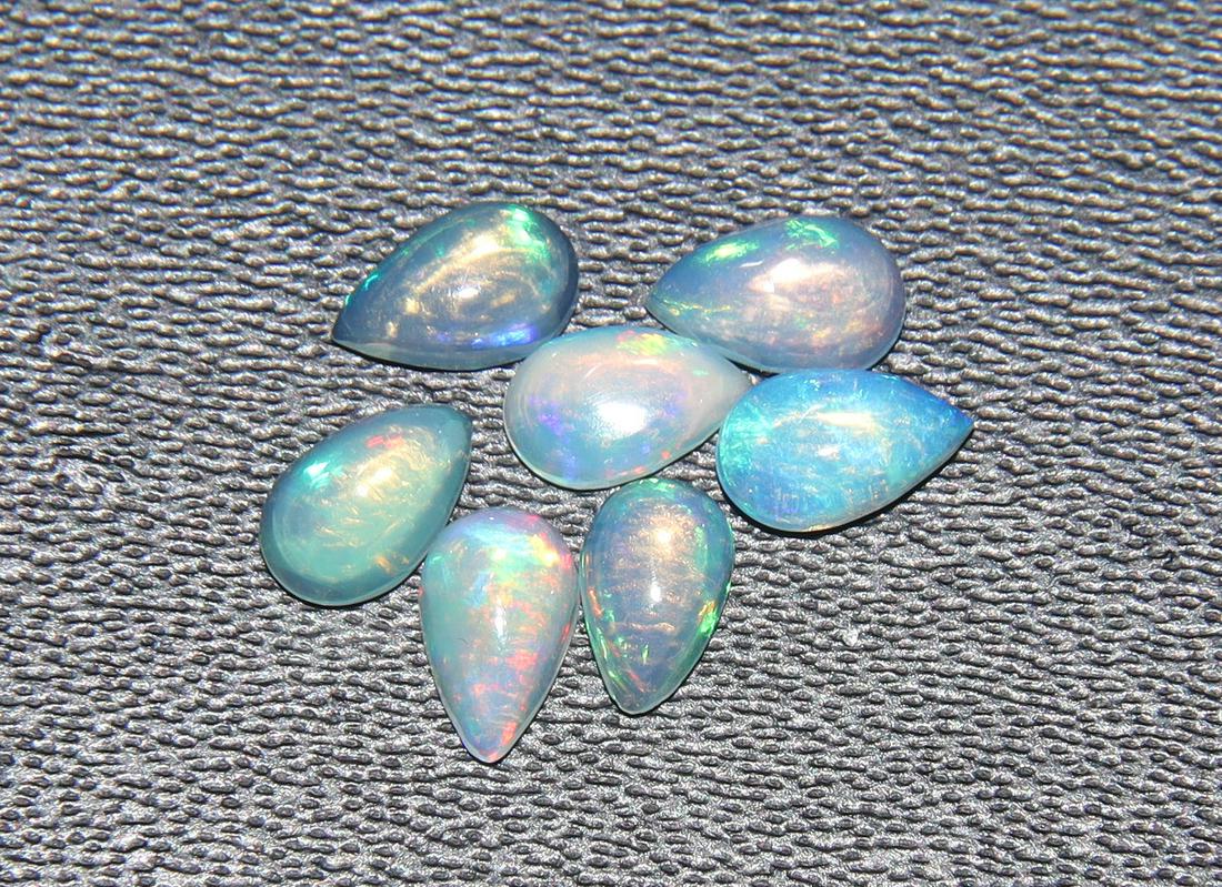 1.00 Cts Natural Ethiopian Opal Set (1 of 2)