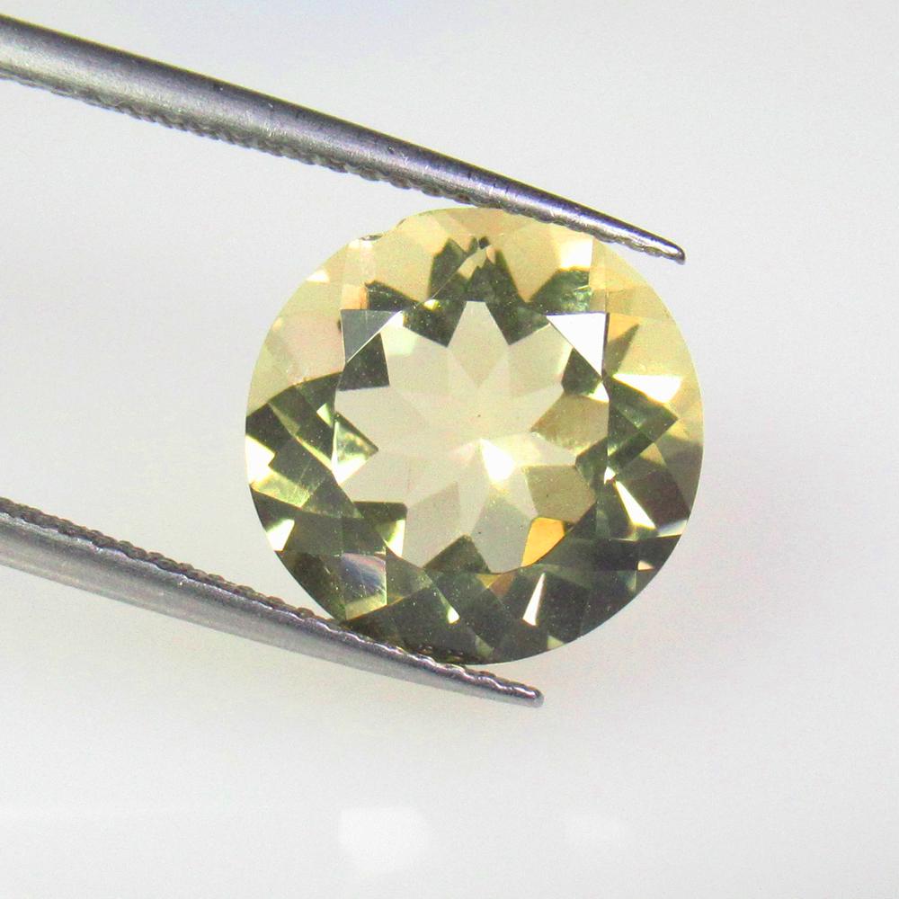 5.21 Ctw Natural Lemon Quartz Round Cut: No Reserve! Title: 5.21 Ctw Natural Lemon Quartz Round Cut Stone Clarity: VVS Gemstones: Natural Lemon Quartz Carat Weights: 5.21 Size/Dimensions: 12.00 x 12.00 x 7.30 mm Additional Information: Good 