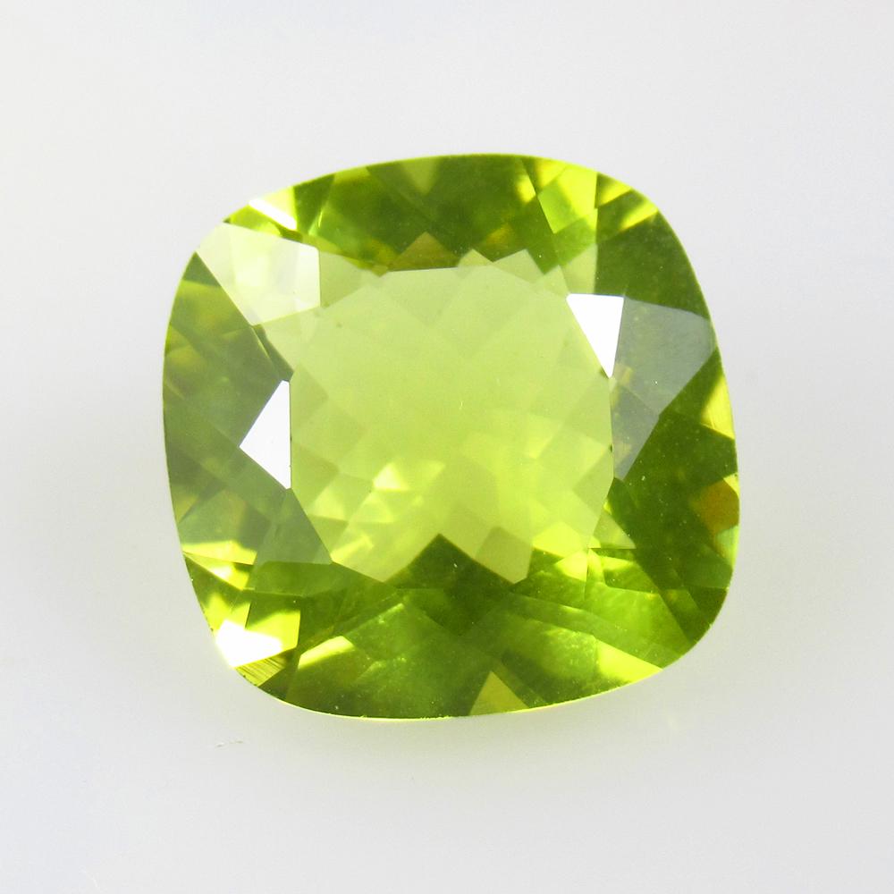 8.90 Ctw Natural Lemon Quartz Cushion Cut: No Reserve! Title: 8.90 Ctw Natural Lemon Quartz Cushion Cut Stone Clarity: VVS Gemstones: Natural Lemon Quartz Carat Weights: 8.9 Size/Dimensions: 14.00 x 14.00 x 7.80 mm Additional Information: Good