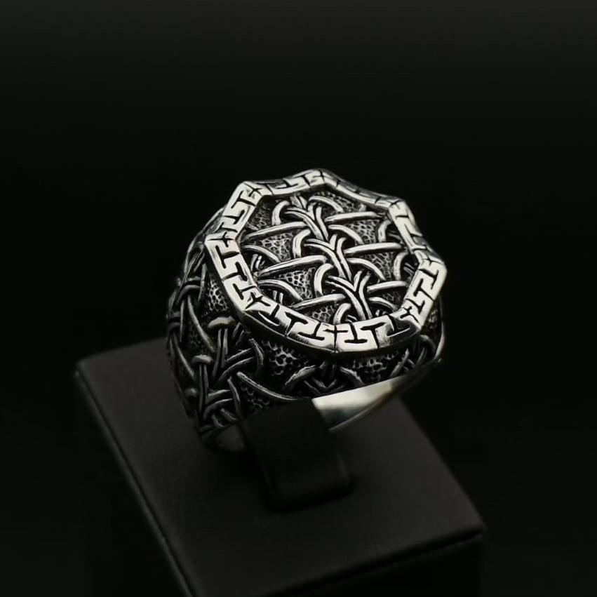 925 Silver Celtic Knot Men's Ring (1 of 7)