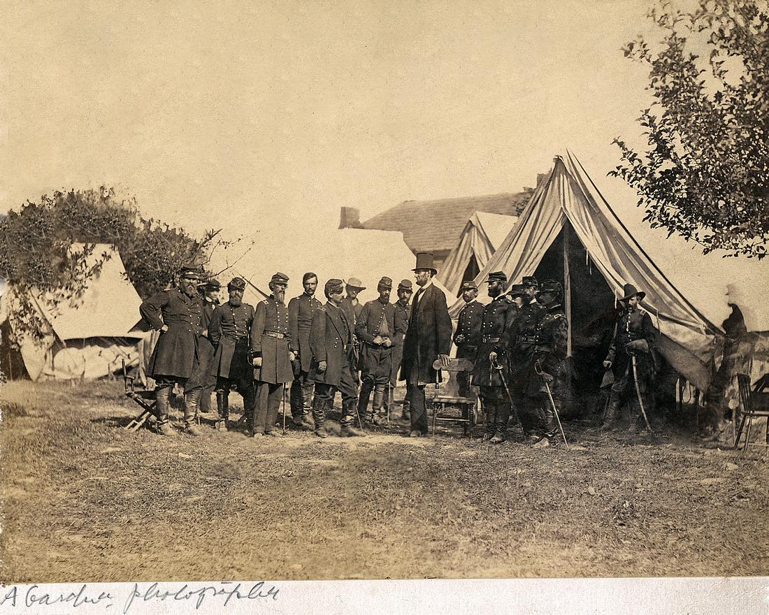 C. 1862, PRESIDENT LINCOLN ON BATTLEFIELD, BY ALEXANDER GARDNER: TITLE: C. 1862, PRESIDENT LINCOLN ON BATTLEFIELD, BY ALEXANDER GARDNER ARTIST/SOURCE: ALEXANDER GARDNER MEDIUM: CONTEMPORARY DYE BASED PHOTOLITHOGRAPH DATE/PERIOD: 1862 DIMENSIONS [INCHES]: 8 x 10 ORI