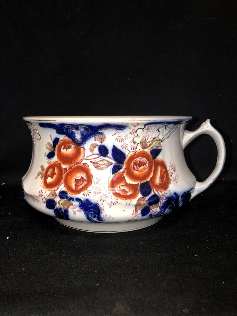 flow blue chamber pot (1 of 6)