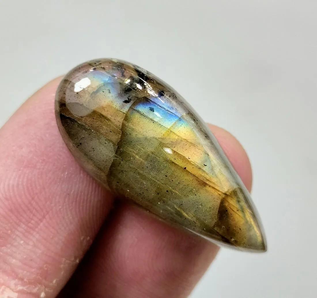 21.65 Carats Stunning Natural Labradorite Cab (1 of 4)
