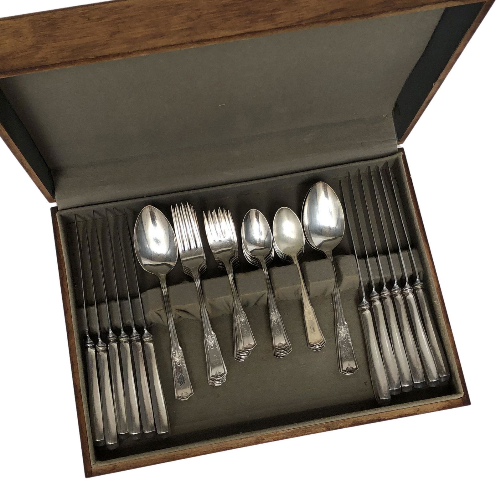 Flatware Service Shakespear Silver Plate, 1924 by International Silver Holiday-Ready-Cutlery Set for (1 of 4)
