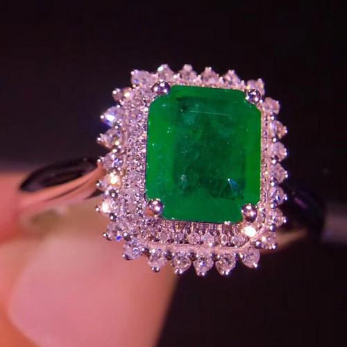 18K White Gold 1.35 CT Emerald & Diamond Ring (1 of 6)