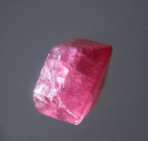 1.25 CT RED SPINEL - UNTREATED GEMSTONE (1 of 8)