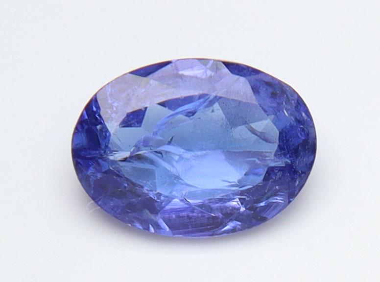 AAA Blue 0.74 Cts Natural Tanzanite: No Reserve! Title: AAA Blue 0.74 Cts Natural Tanzanite Additional Information: Gemstone : Natural Tanzanite Origin: Tanzania Weight : 0.74 carats Dimensions : 7x5 mm Shape/Cut: Oval Cut Color : Violet