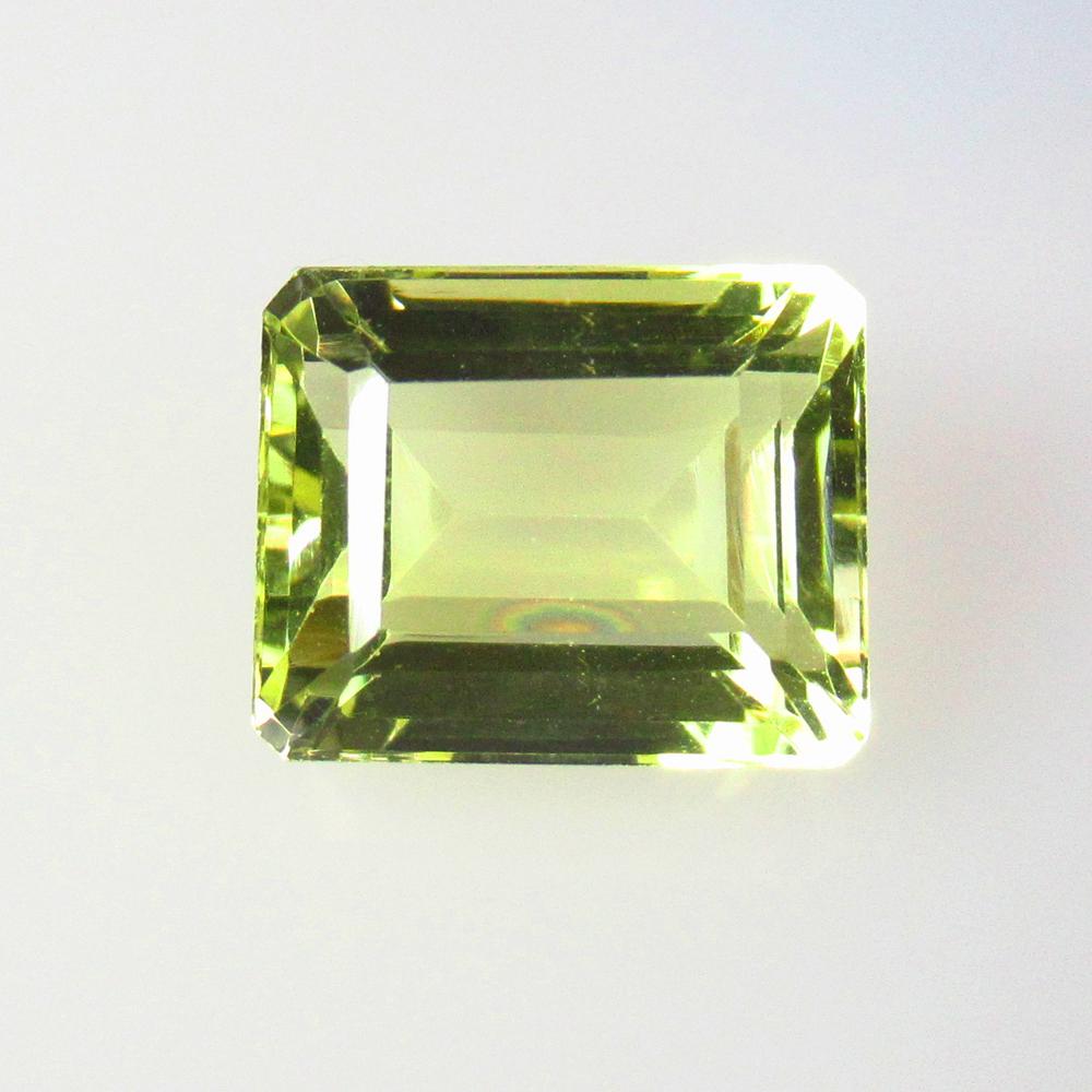 6.22 Ctw Natural Lemon Quartz Octagon Cut: No Reserve! Title: 6.22 Ctw Natural Lemon Quartz Octagon Cut Stone Clarity: VVS Gemstones: Natural Lemon Quartz Carat Weights: 6.22 Size/Dimensions: 11.60 x 9.50 x 7.20 mm Additional Information: Good