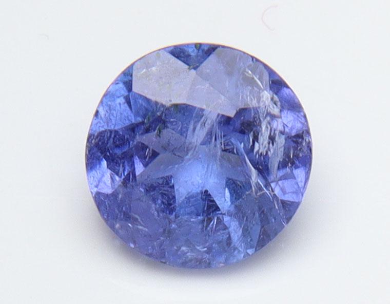 AAA Blue 0.86 Cts Natural Tanzanite: No Reserve! Title: AAA Blue 0.86 Cts Natural Tanzanite Additional Information: Gemstone : Natural Tanzanite Origin: Tanzania Weight : 0.86 carats Dimensions : 6x6 mm Shape/Cut: Round Cut Color : Viole