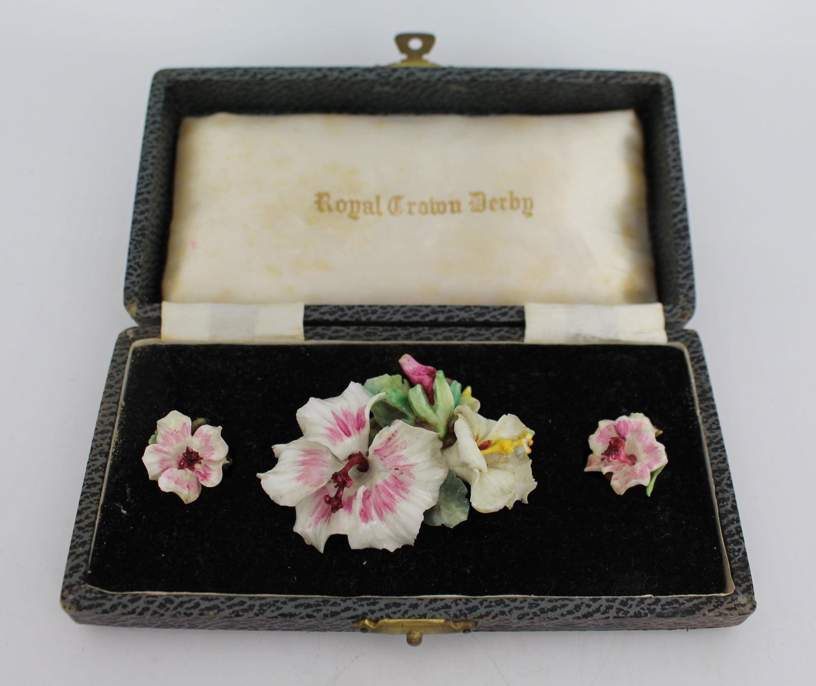 Vintage Royal Crown Derby Cased Floral Brooch & Earring Set (1 of 4)