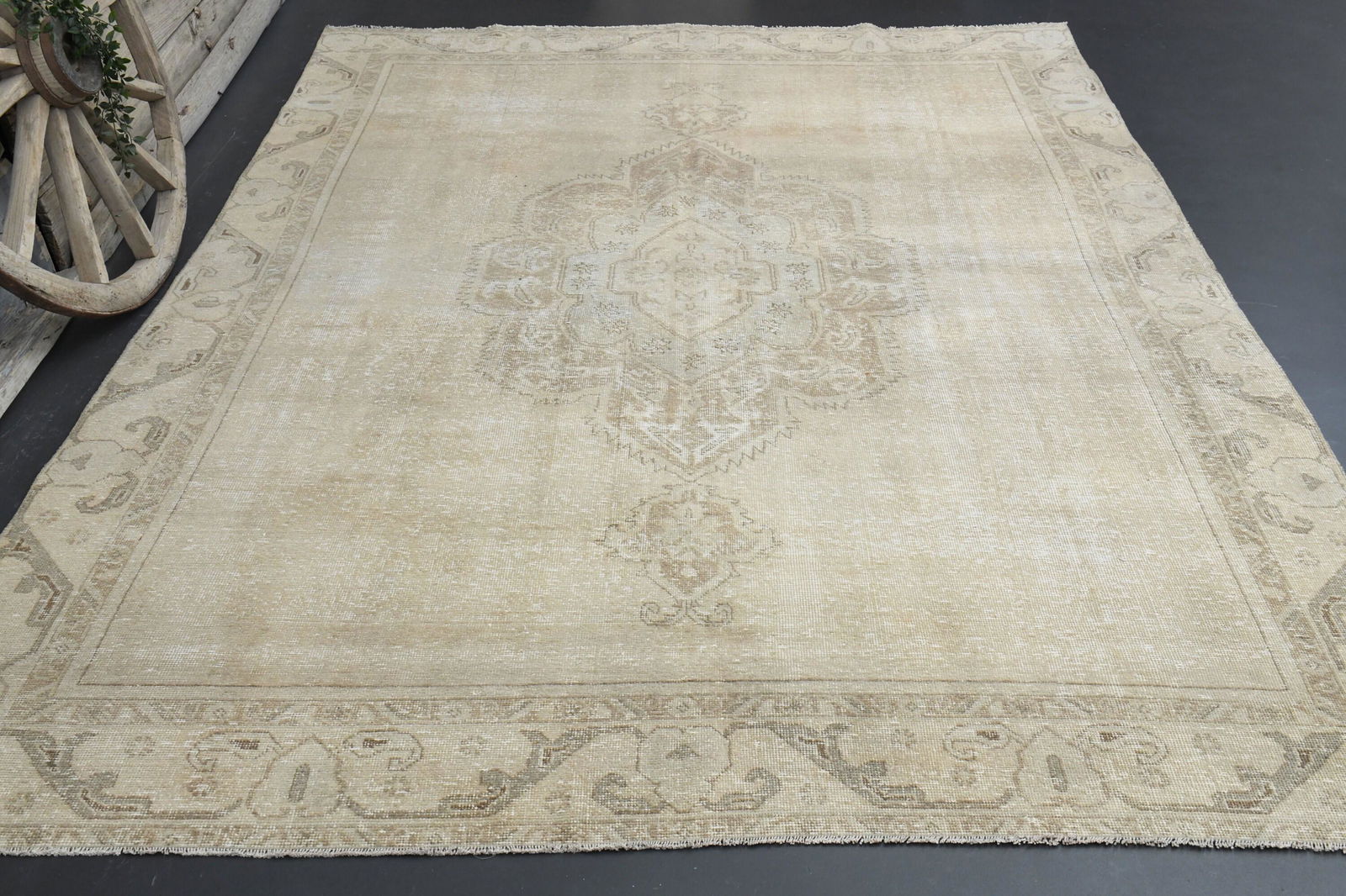 9x12 Vintage Beige Faded Anatolian Oushak Turkish Rug (1 of 10)