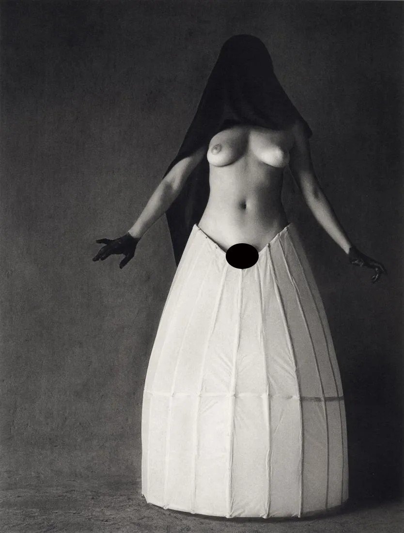 FLOR GARDUNO - La Aparicion, Mexico, 1998 (1 of 2)