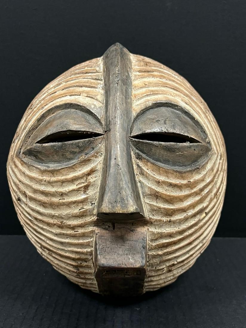 Luba Mask (1 of 5)