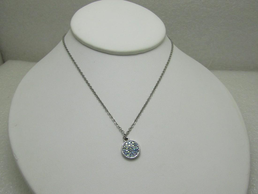 Lia Sophia Rhinestone Necklace: Lia Sophia Rhinestone Necklace Reserve: $30.00 Shipping: Domestic: Flat-rate of $6.00 to anywhere within the contiguous U.S. International: Foreign shipping rates are determined by destination. Intern