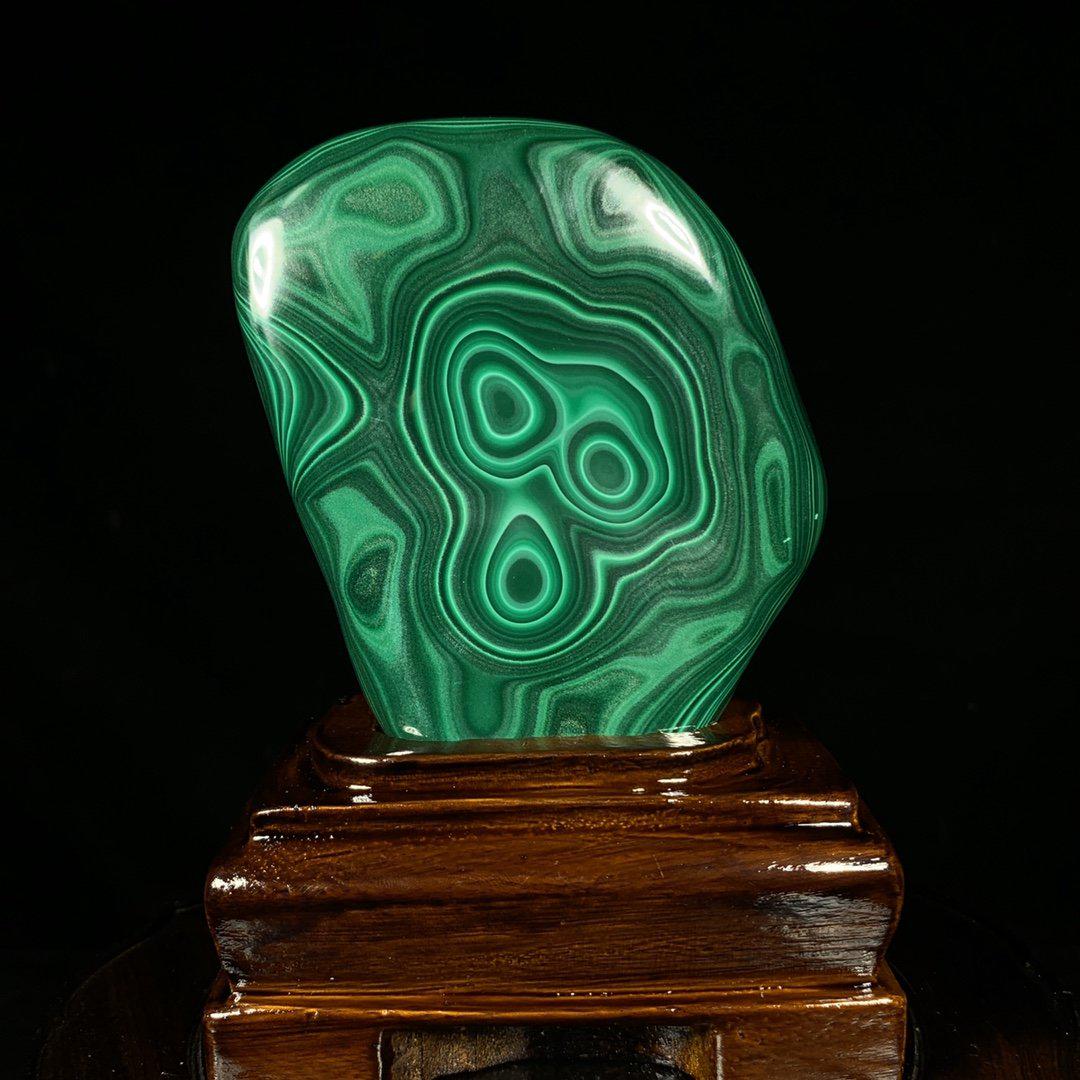 Beautiful Design Natural Malachite Original Stone (1 of 9)