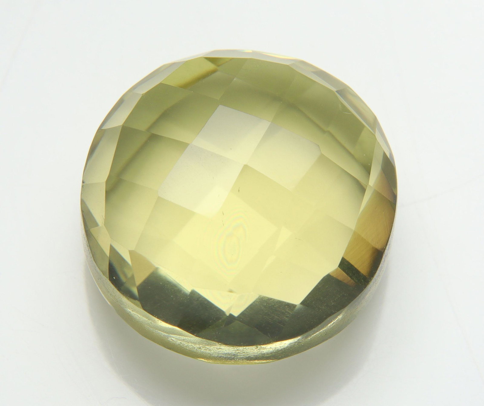 AAA 23.25 Cts Natural Lemon Quartz: No Reserve! Title: AAA 23.25 Cts Natural Lemon Quartz Additional Information: Gemstone : Natural Lemon Quartz Shape and cut : Round Briolette Origin : Africa Weight : 23.25 carats Measurements : 17x17