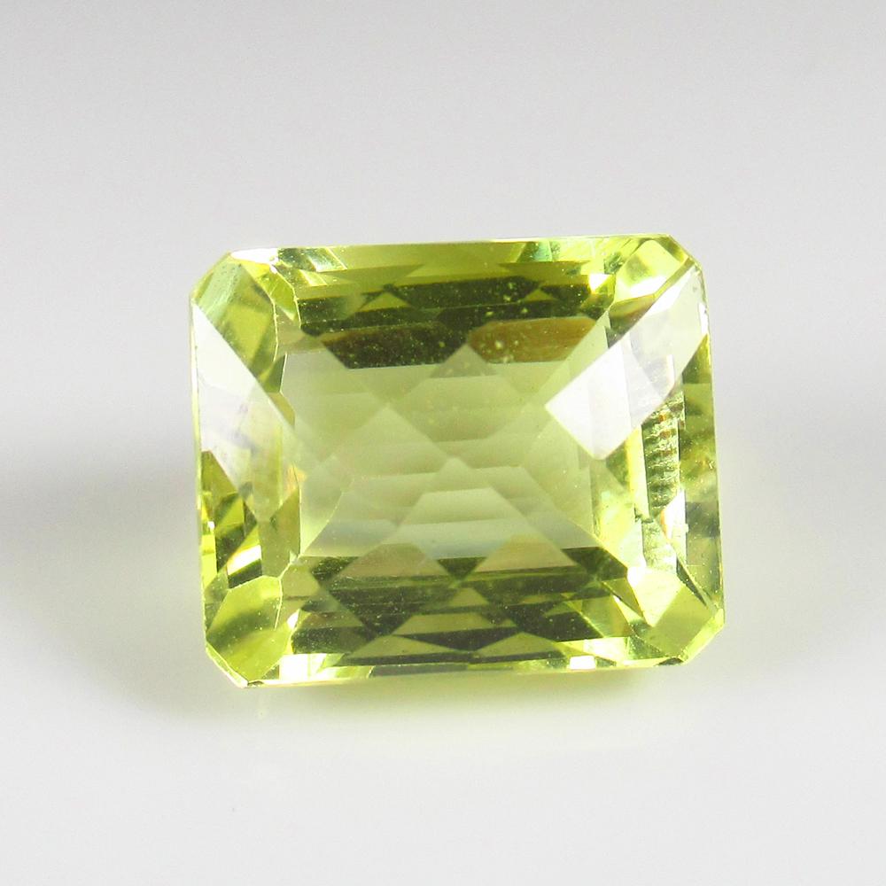 Natural Lemon Quartz- 8.51 Ct: No Reserve! Title: Natural Lemon Quartz- 8.51 Ct Origin: Africa Weight: 8.51 Size/Dimensions: 12.0 x 10.0 x 9.0 mm Additional Information: Pieces : 1 No's / Shape : Octagon Checkerboard Cut / Color : 