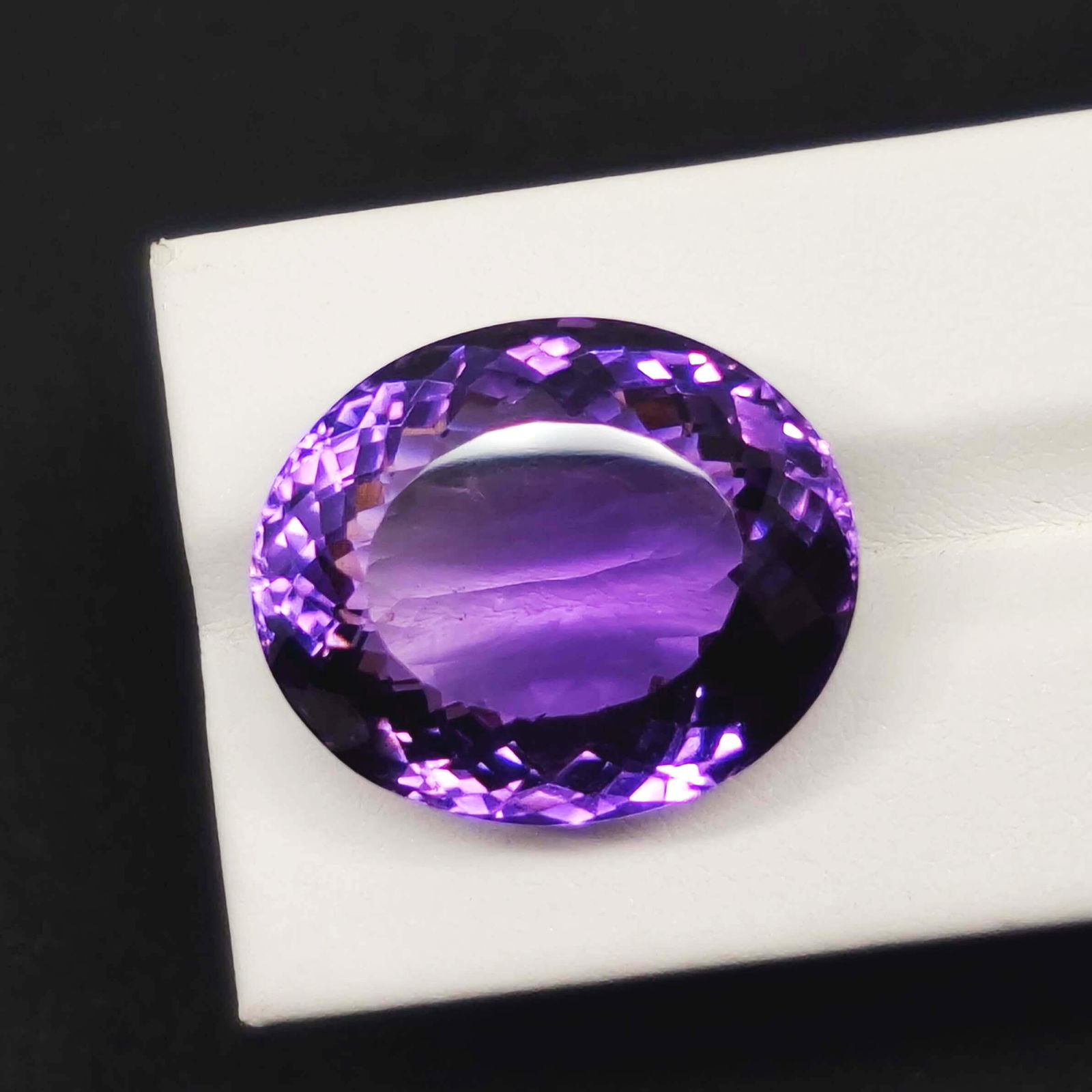 38.25 ct "AAA Grade" Natural Purple Amethyst (1 of 4)