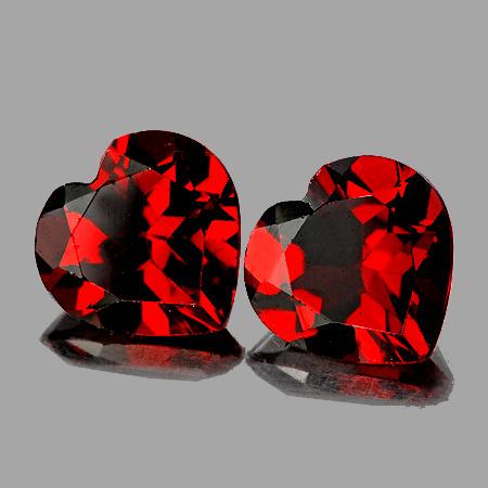 7.00 mm 2 pcs Heart AAA Fire Red Mozambique Garnet (1 of 2)