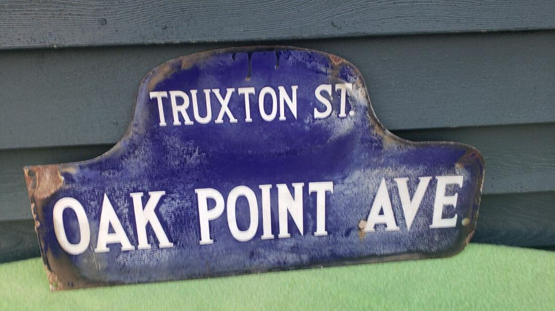 Rare NYC humpback street sign 1920 Oak Point Ave Bronx (1 of 2)