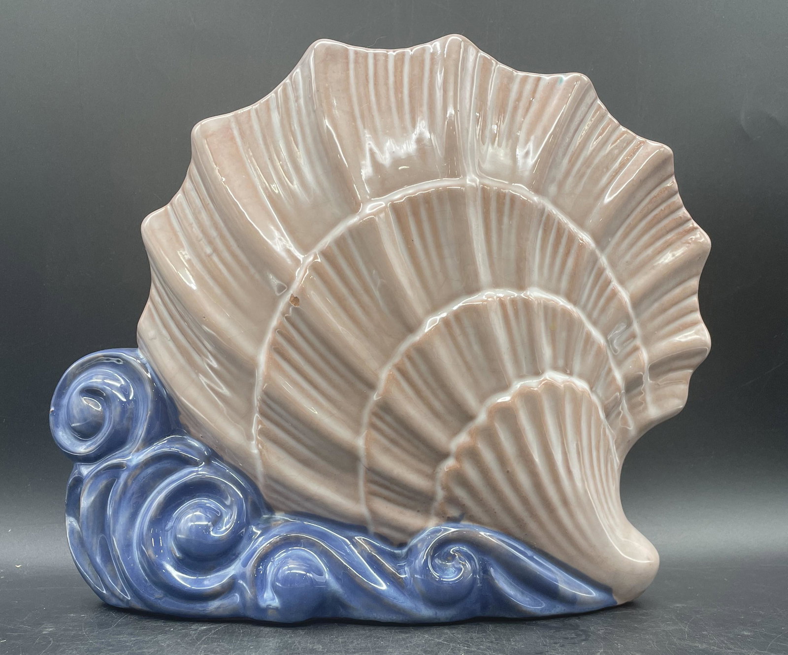 VINTAGE STANGL SEASHELL PLANTER VASE ART POTTERY TERRA ROSE 3614: Title: VINTAGE STANGL SEASHELL PLANTER VASE ART POTTERY TERRA ROSE 3614 Date/Period: approx 1940's Dimension: approx 9" wide, 8" tall Material: pottery Additional Information: VINTAGE STANGL SEASHELL 