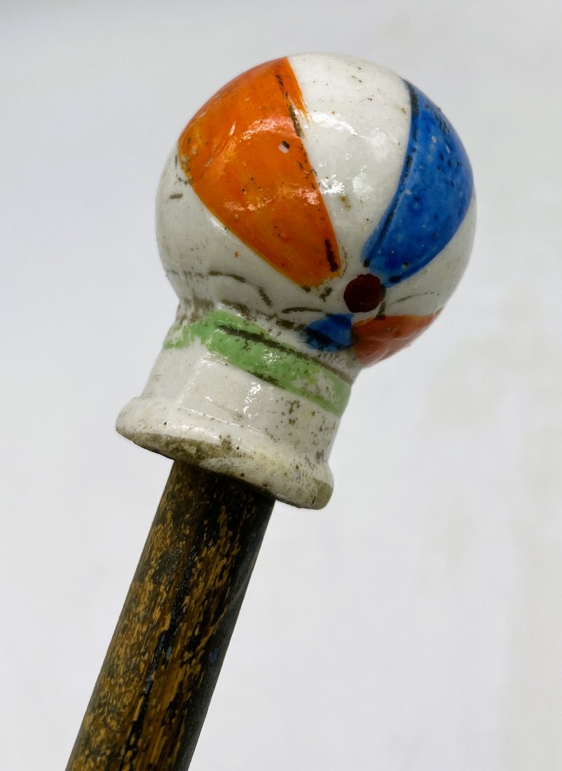 VINTAGE CARNIVAL CANE PRIZE PORCELAIN BALL TOP Japan (1 of 7)