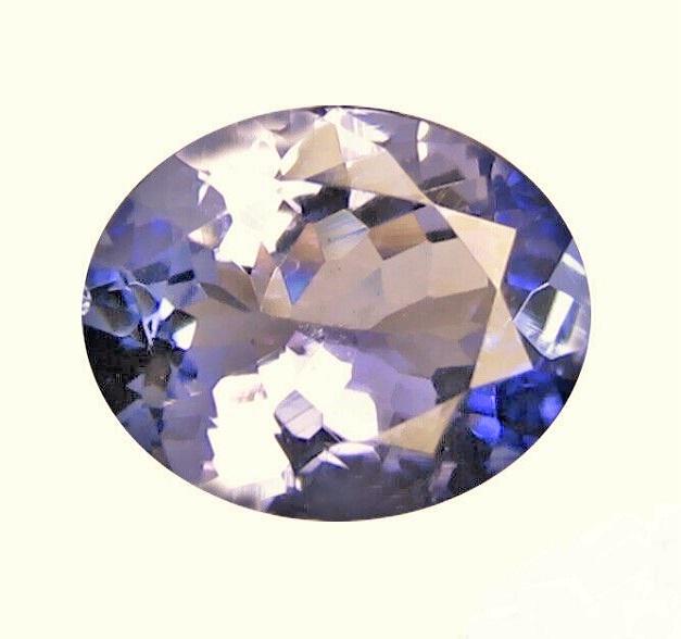 Tanzanite Unheated Oval Cut: No Reserve! Title: Tanzanite Unheated Oval Cut Gemstones: Tanzanite Carat Weights: 0,20 approx. Size/Dimensions: 4 x 3 mm approx. Additional Information: Natural Tanzanite Unheated. Transparent with l