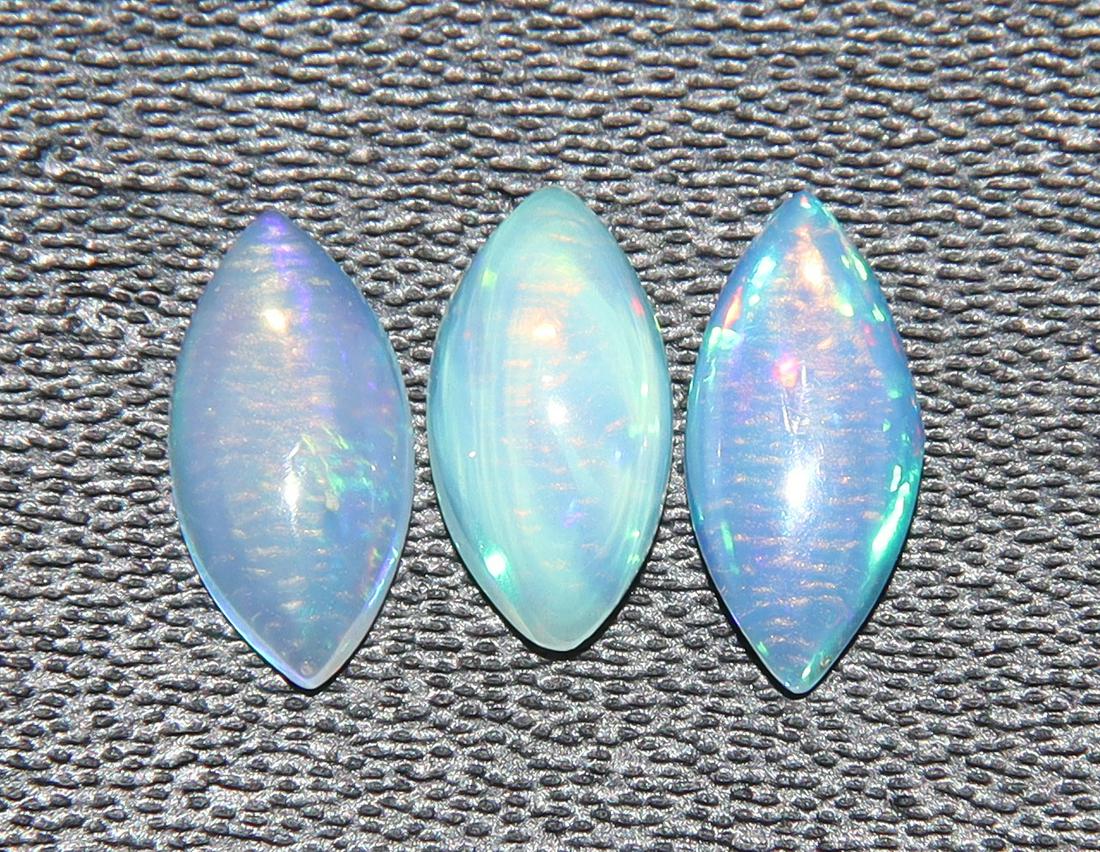 1.01 Cts Natural Ethiopian Opal Set (1 of 2)