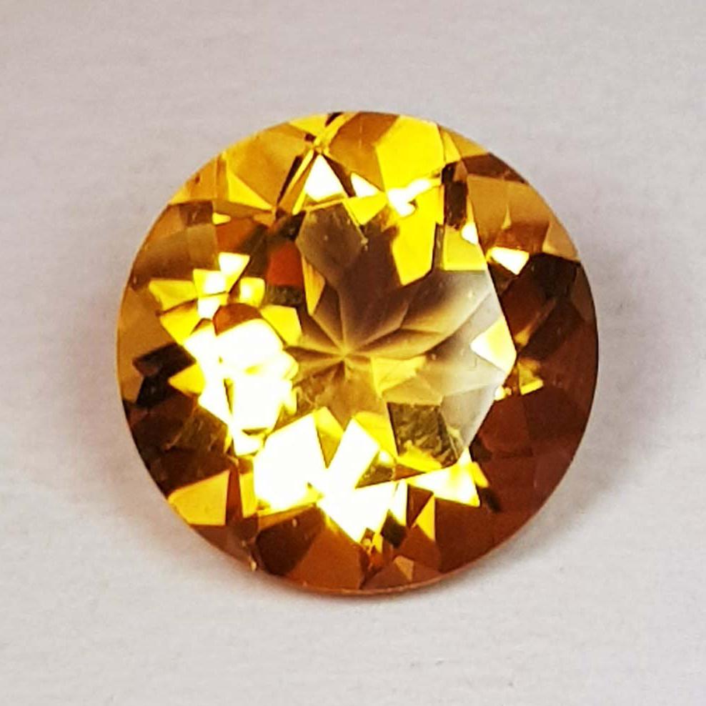 3.20 ctz Fine Collcetuion Golden Color Natural Citrine: No Reserve! Title: 3.20 ctz Fine Collcetuion Golden Color Natural Citrine Color/Clarity: Golden / IF Gemstones: Citrine Carat Weights: 3.2 Size/Dimensions: 10.00 x 10.00 x 6.10 Additional Information: