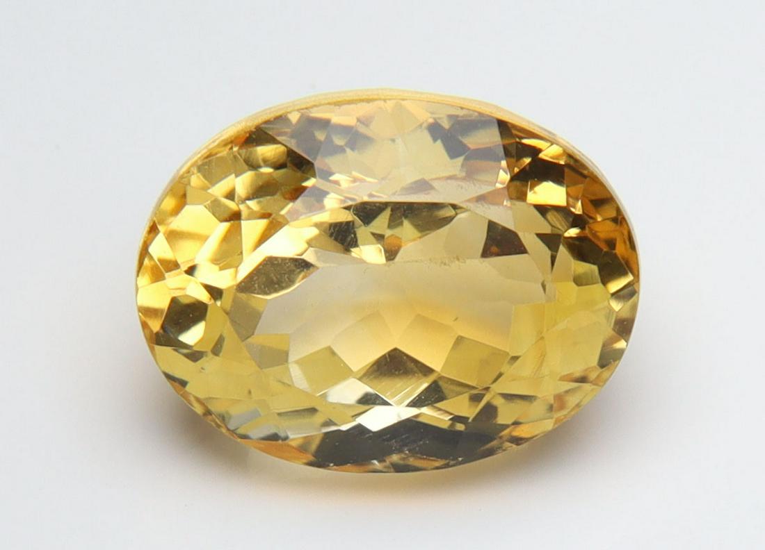 3.82 Cts Natural Citrine: No Reserve! Title: 3.82 Cts Natural Citrine Additional Information: Gemstone : Natural Citrine Origin : Brazil Weight : 3.82 carats Measurements : 11x8 mm, Shape/Cut : Oval Cut Color : Yellow Transpar