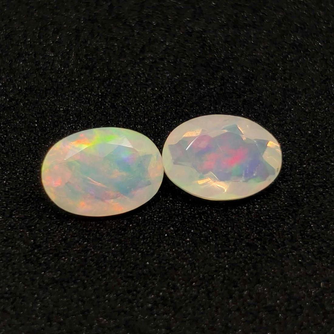 1.10 Ct Natural Ethiopian Multicolor Fire Opal Oval Cut Pair (1 of 2)