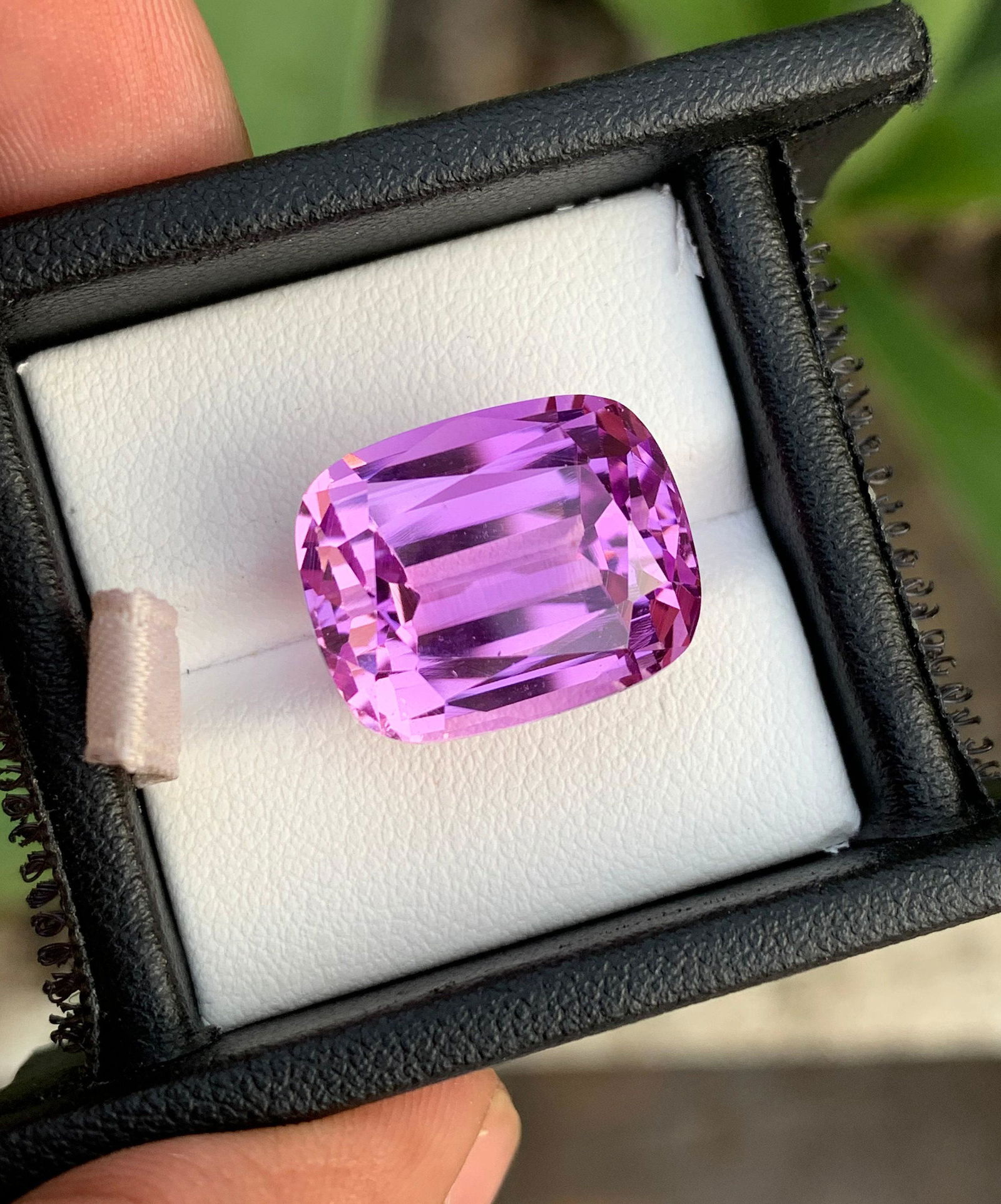 Deep Color Pink Kunzite Gemstone , Top Quality Faceted Cushion Shape Kunzite , Eye Clean, Kunzite (1 of 5)
