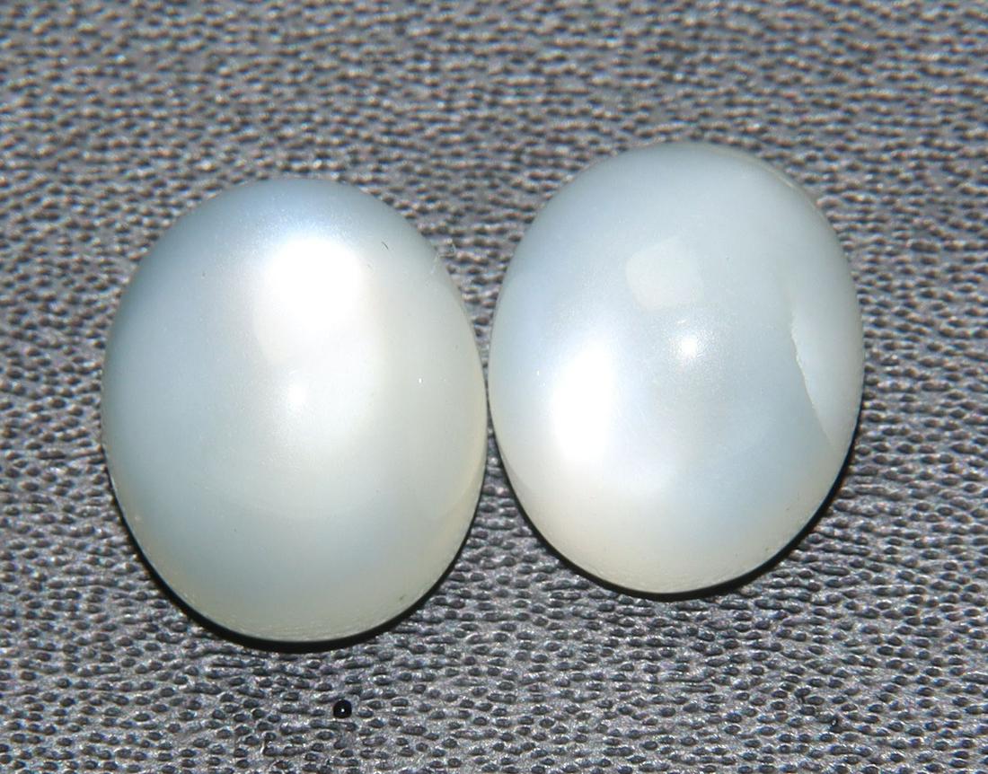 9.65 Cts Natural Moonstone Set (1 of 2)