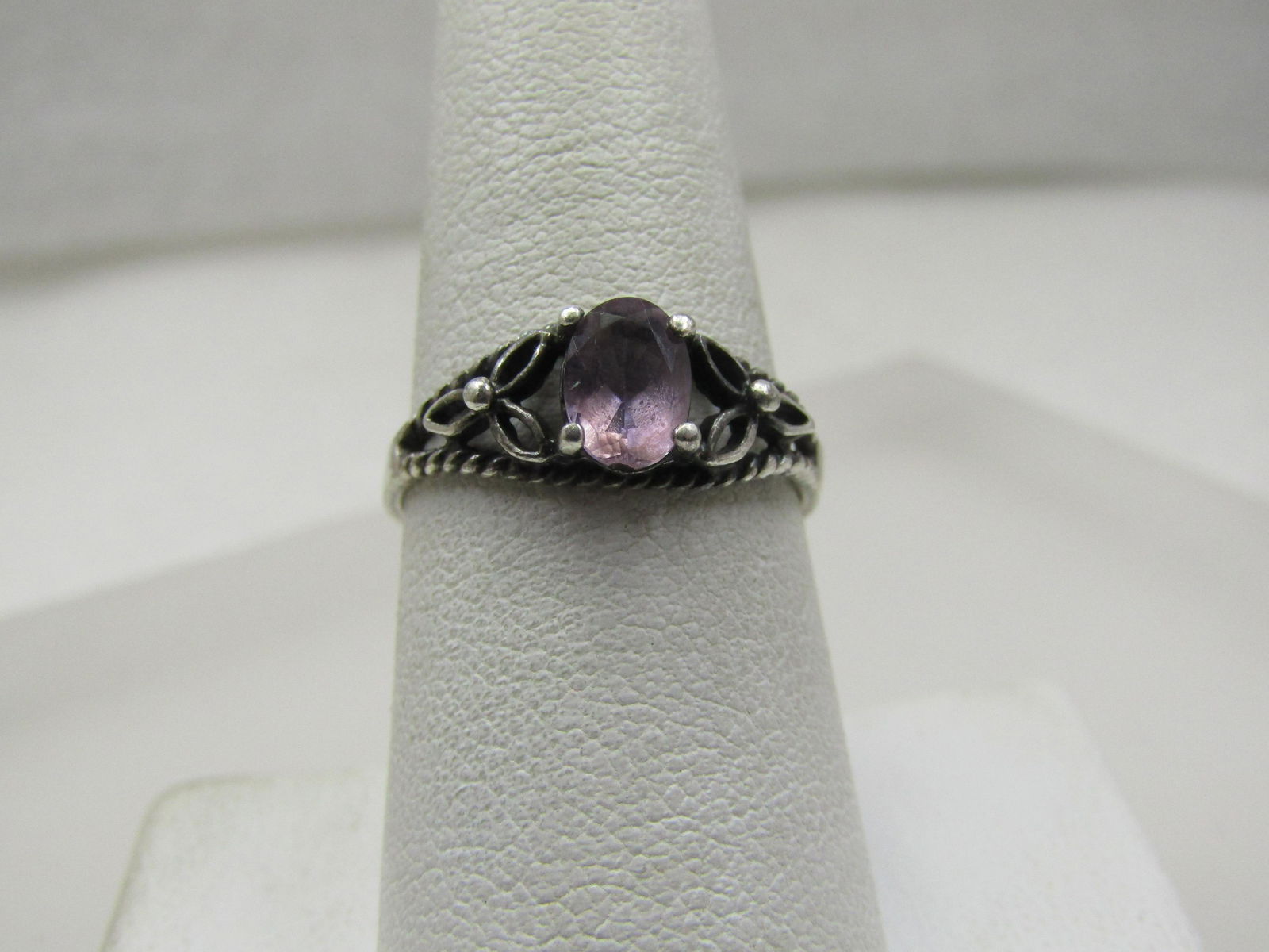 Vintage Sterling Amethyst Ring, Sz. 8, Floral Accents (1 of 6)