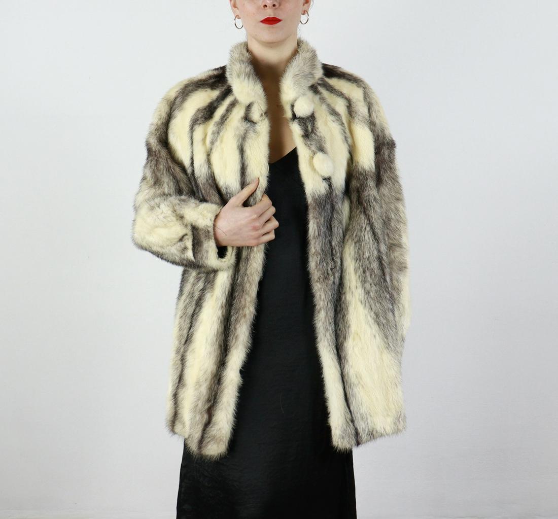 SAGA CROSS BLACK & WHITE MINK FUR JACKET EU: XL ; US: 20 (1 of 13)