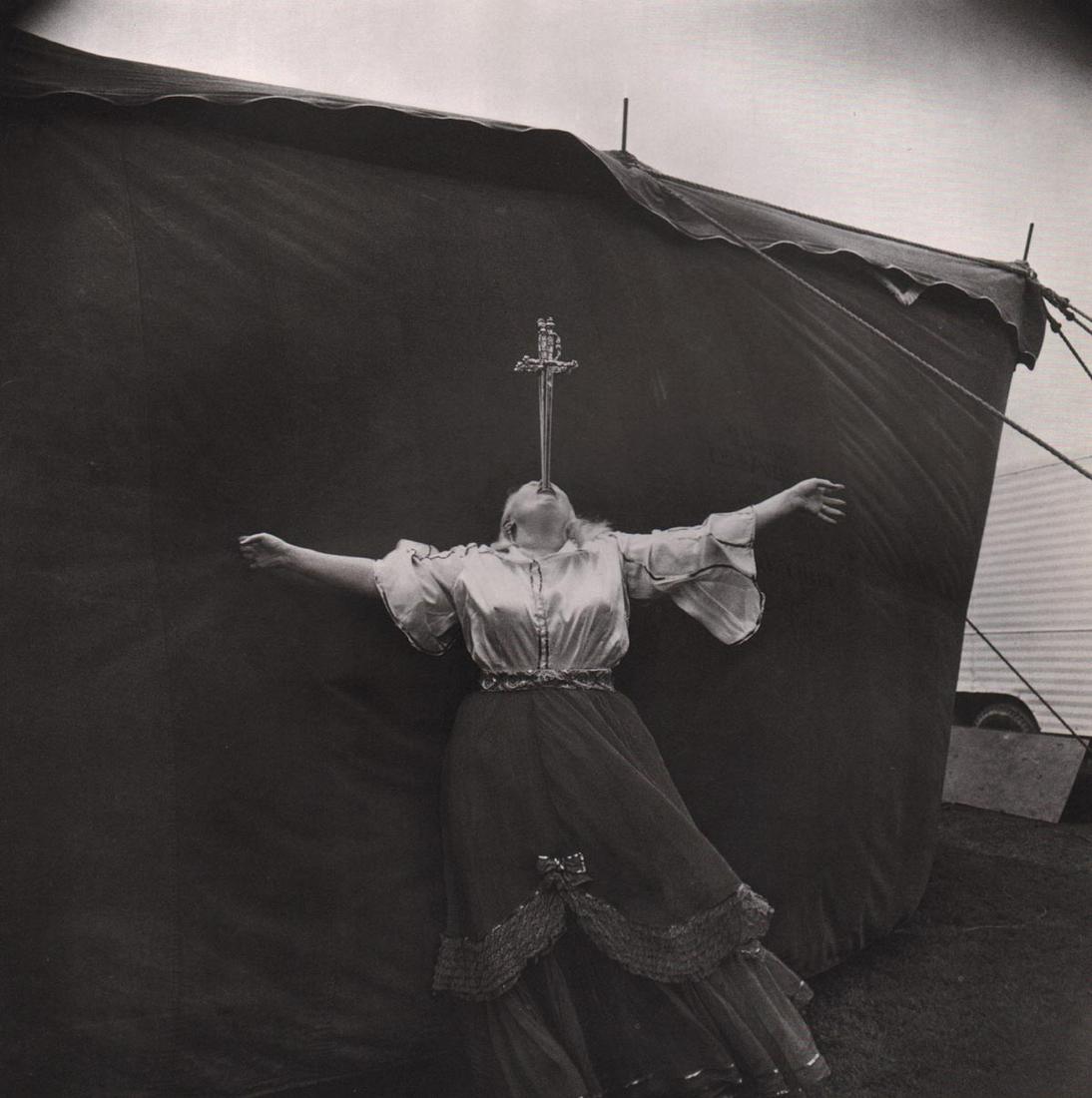 DIANE ARBUS - Albino Sword Swallower at a Carnival, MD, 1970 (1 of 1)